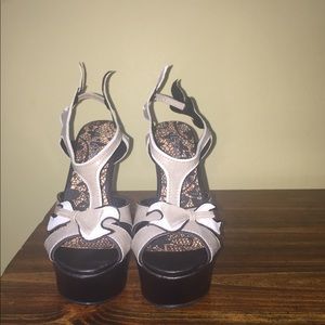 Beautiful wedge sandals!